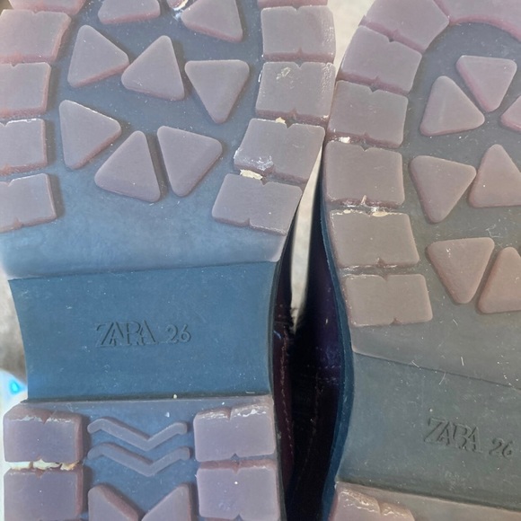 Zara Patent Leather Chelsea Boots Size 9.5 / 26 - Picture 5 of 5